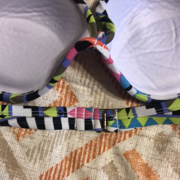 Colorful bikini - Picture 8 of 8